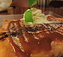 С блинчиками и мороженым